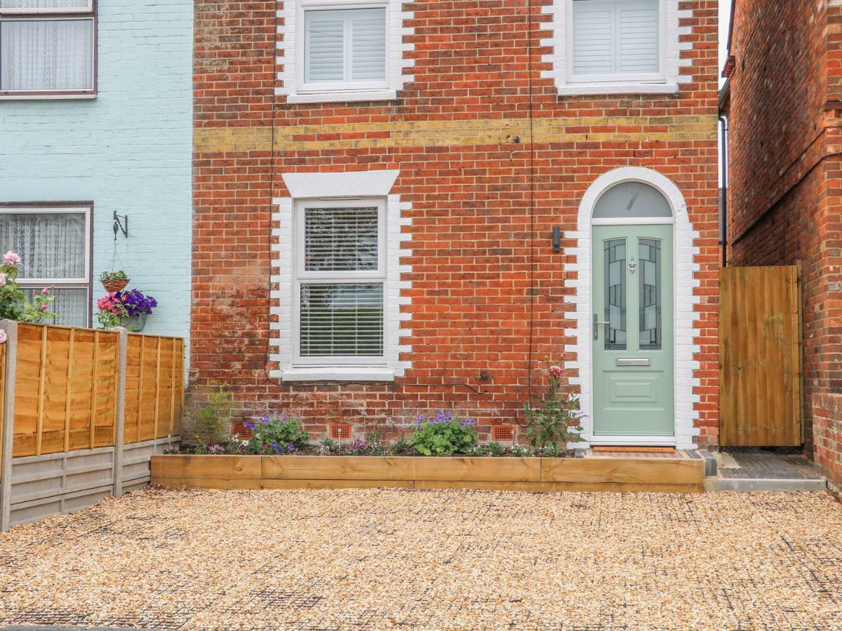 Villa Number 7 Lymington Exterior foto